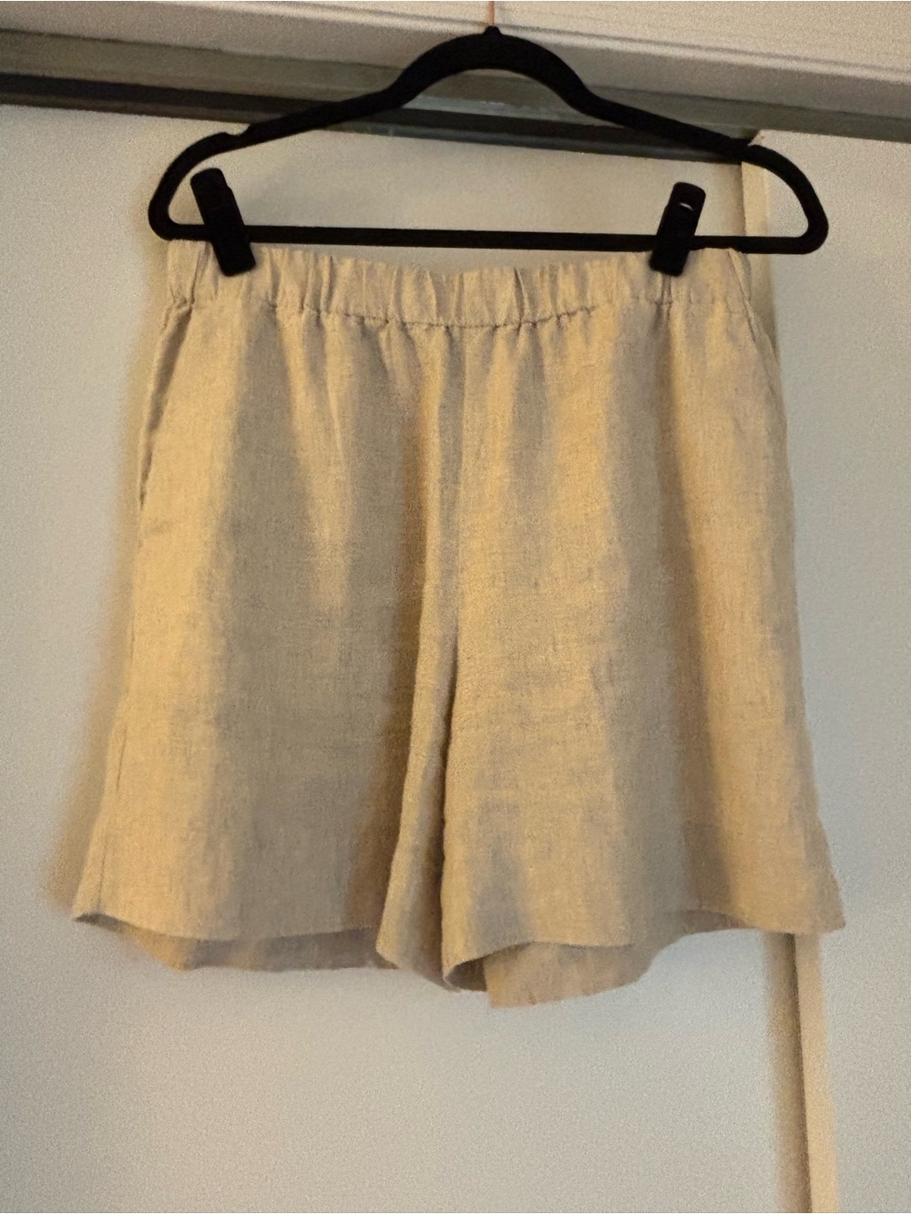 Faherty Cream linen Shorts